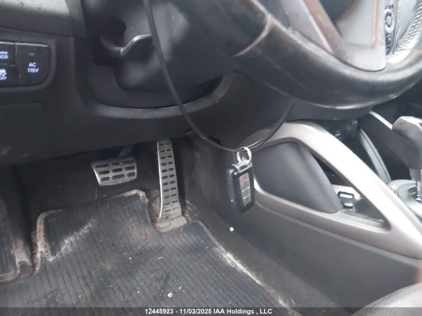 2013 Hyundai Veloster Turbo VIN: KMHTC6AE6DU180452 Lot: 12445923