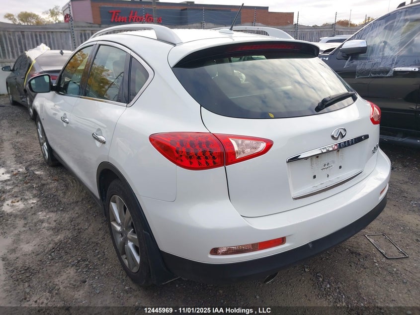 JN1BJ0HR1FM771757 2015 INFINITI QX50 photo no. 3