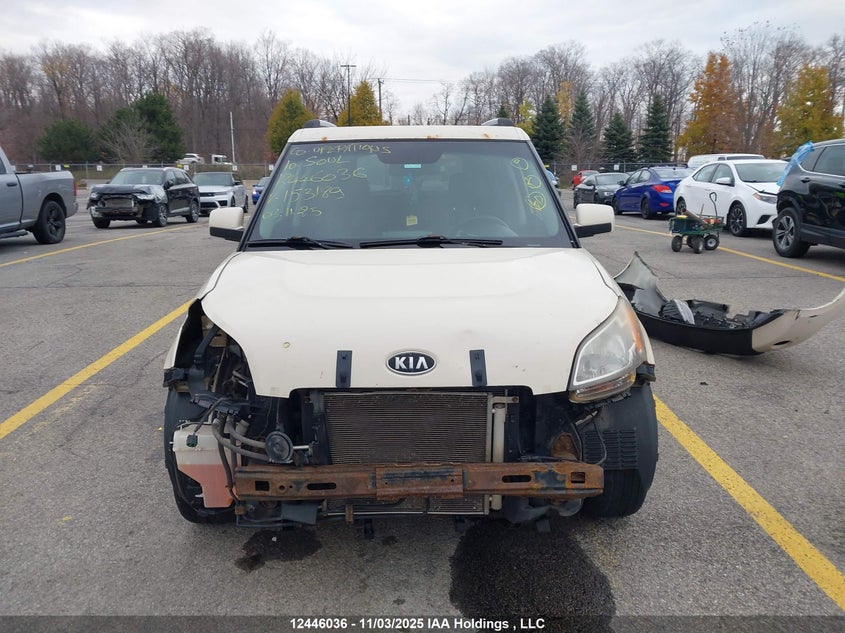 KNDJT2A28A7153189 2010 KIA SOUL photo no. 13