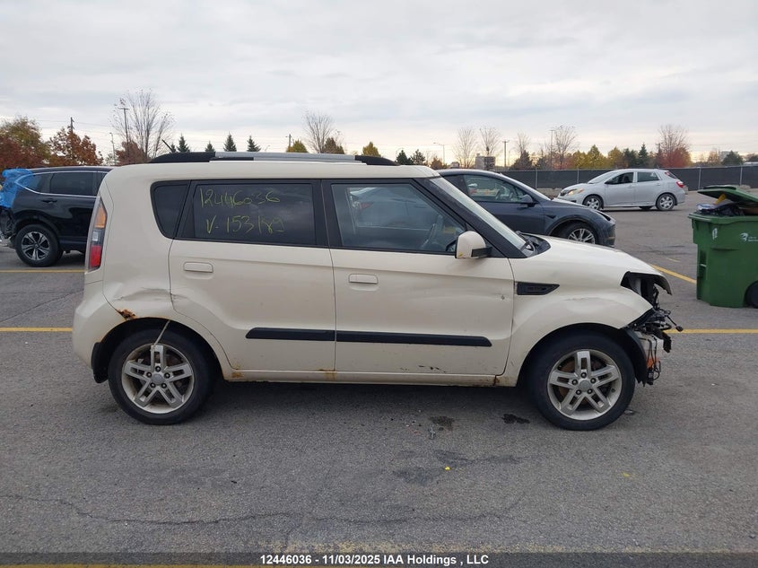 KNDJT2A28A7153189 2010 KIA SOUL photo no. 14