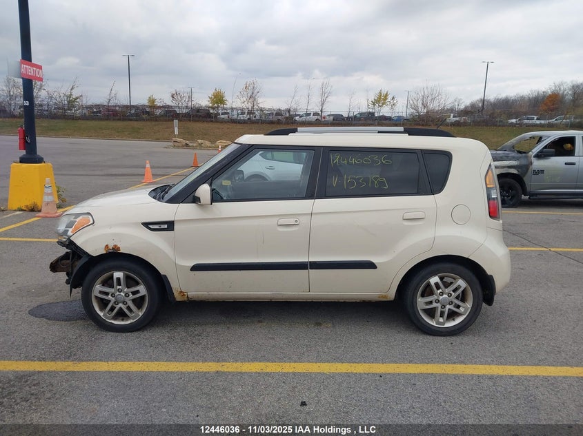 KNDJT2A28A7153189 2010 KIA SOUL photo no. 15