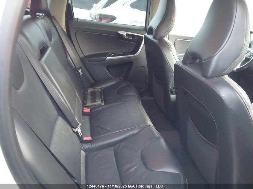 2012 Volvo Xc60 T6 R-Design/T6 R-Design Platinum/T6 R-Design Premier Plus VIN: YV4902DZ3C2238359 Lot: 12446176