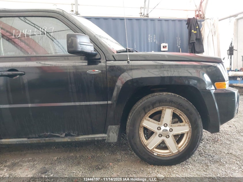 1J4NF2GB5AD609211 2010 JEEP LIBERTY (PATRIOT) photo no. 12