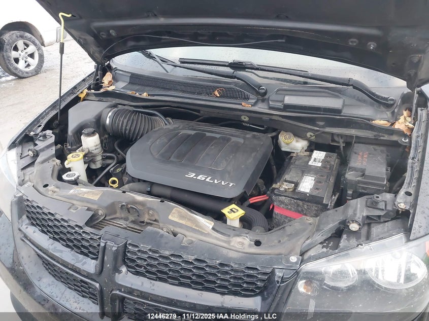 2016 Dodge Grand Caravan R/T VIN: 2C4RDGEG1GR391282 Lot: 12446279