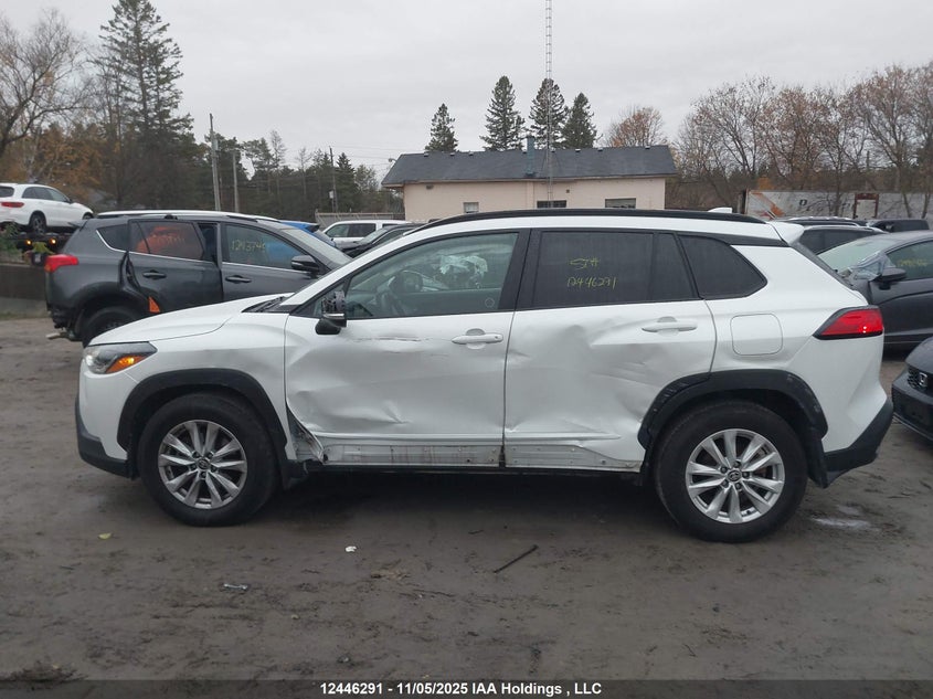 2023 Toyota Corolla Cross Le VIN: 7MUBAABG2PV076869 Lot: 12446291