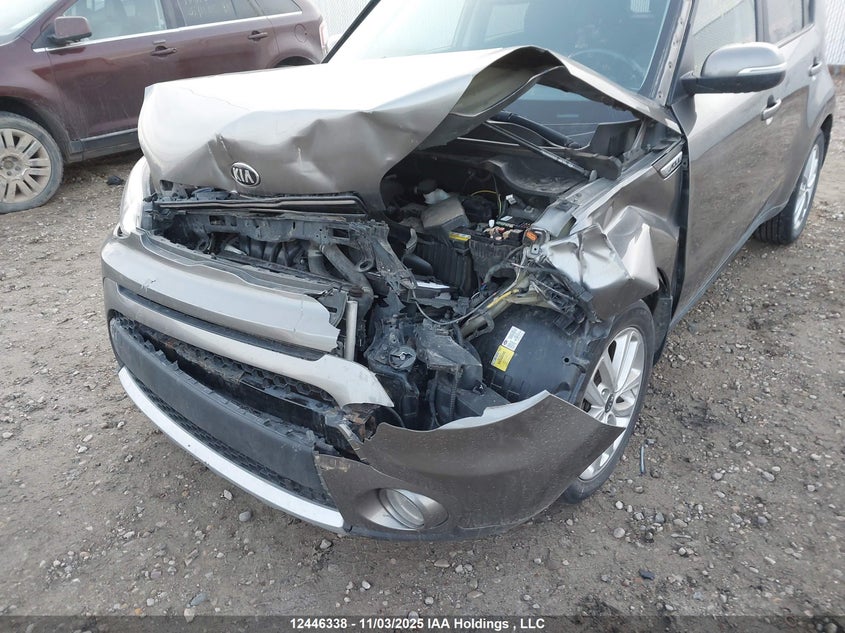 2017 Kia Soul Ex/Ex Premium/Ex Tech/Ex+ VIN: KNDJP3A51H7414046 Lot: 12446338