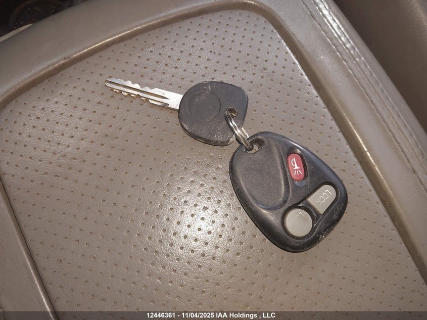 2002 Cadillac Escalade VIN: 1GYEK63N42R230868 Lot: 12446361