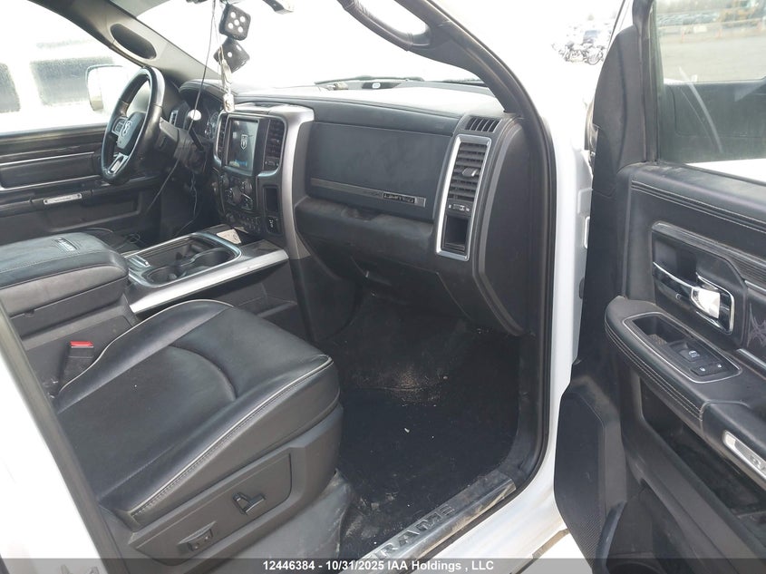 3C63R3FL9JG318936 2018 RAM 3500 photo no. 5