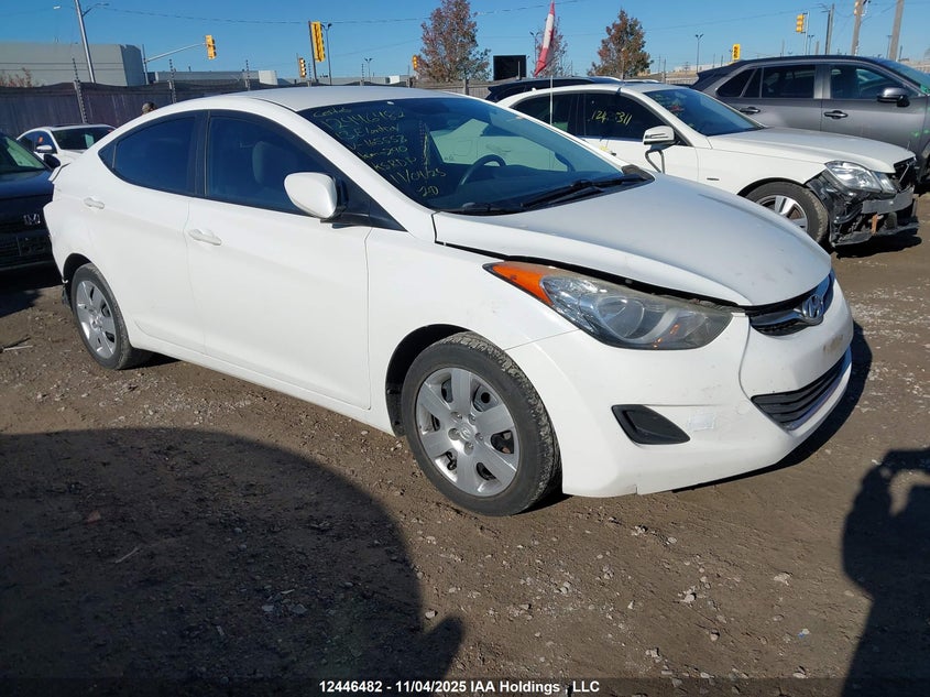5NPDH4AE2DH165553 2013 HYUNDAI ELANTRA photo no. 22