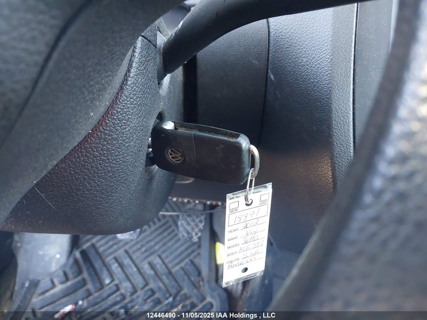 3VW1K7AJ2CM318229 2012 VOLKSWAGEN JETTA photo no. 11