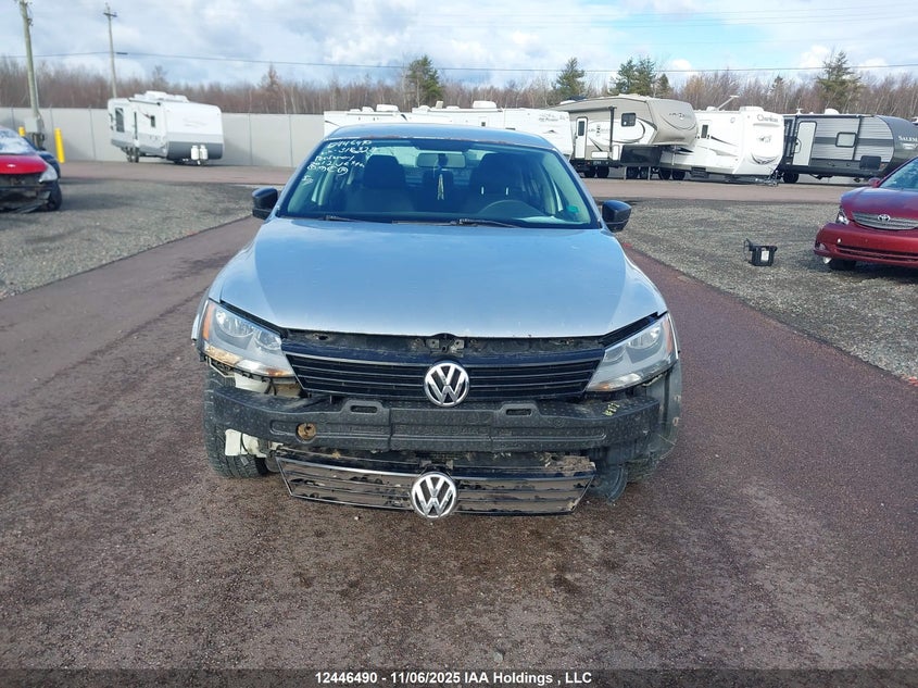 3VW1K7AJ2CM318229 2012 VOLKSWAGEN JETTA photo no. 12