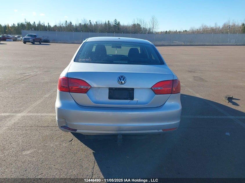 3VW1K7AJ2CM318229 2012 VOLKSWAGEN JETTA photo no. 17