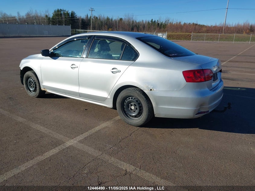 3VW1K7AJ2CM318229 2012 VOLKSWAGEN JETTA photo no. 3