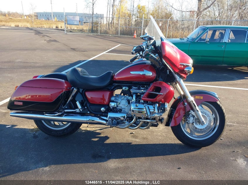 1HFSC41211A200085 2001 HONDA GL photo no. 12