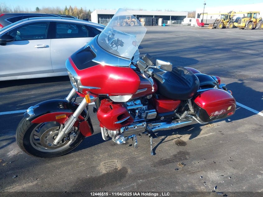 1HFSC41211A200085 2001 HONDA GL photo no. 2
