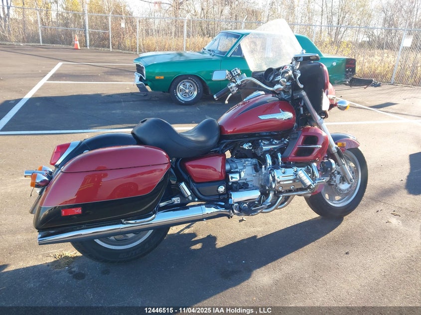 1HFSC41211A200085 2001 HONDA GL photo no. 4
