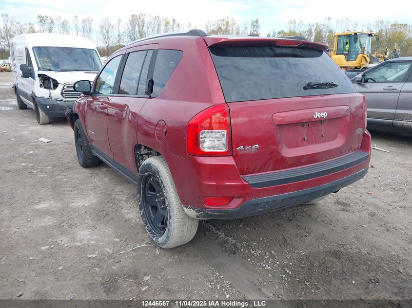 1C4NJDABXCD528703 2012 JEEP COMPASS photo no. 3