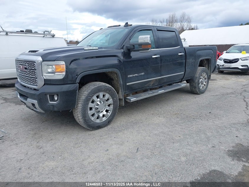 1GT12SEY8KF255178 2019 GMC SIERRA photo no. 2