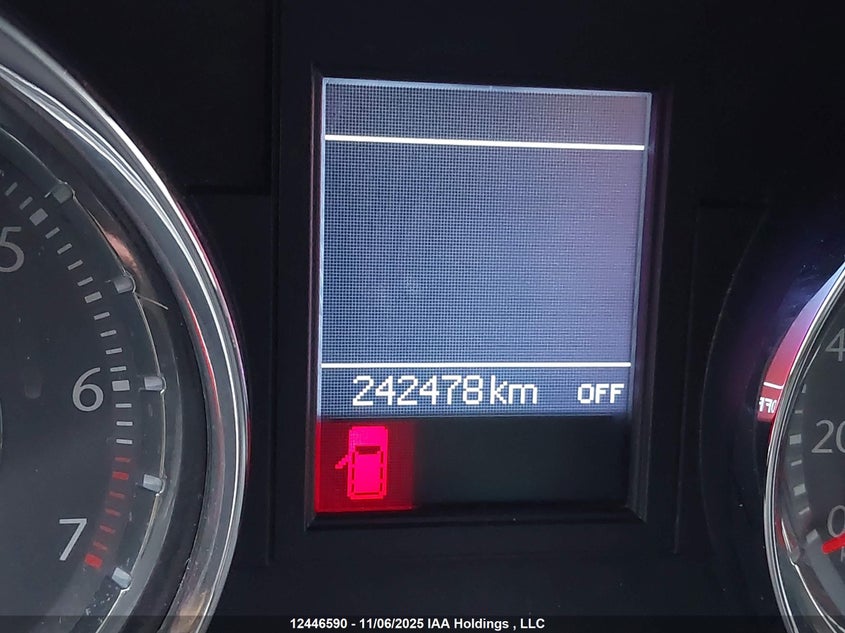 2011 Chrysler Town & Country Touring VIN: 2A4RR5DG7BR727107 Lot: 12446590