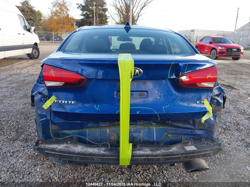 3KPFL4A80JE209180 2018 KIA FORTE photo no. 17