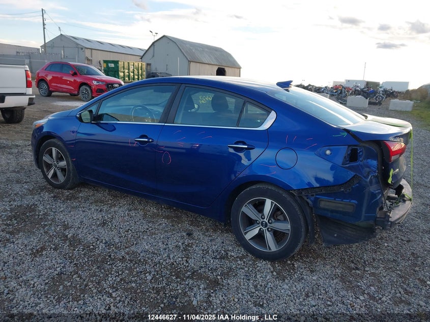 3KPFL4A80JE209180 2018 KIA FORTE photo no. 3