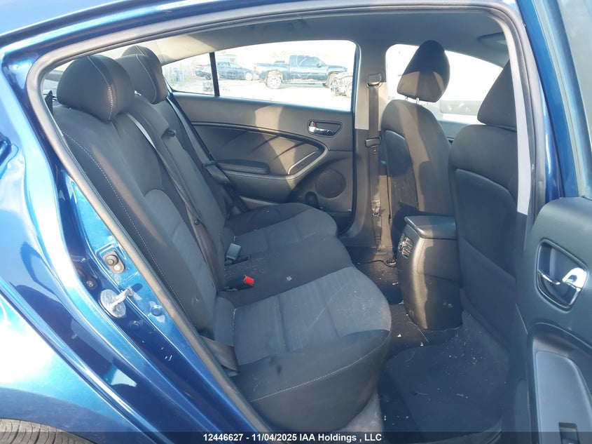 3KPFL4A80JE209180 2018 KIA FORTE photo no. 8