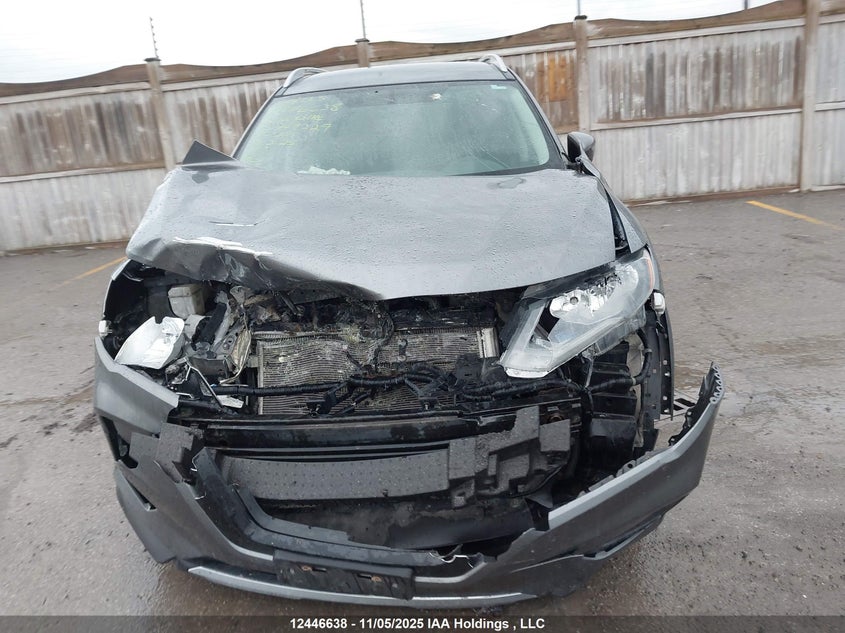 5N1AT2MV4JC749229 2018 NISSAN ROGUE photo no. 11
