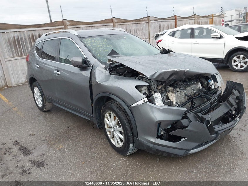 5N1AT2MV4JC749229 2018 NISSAN ROGUE photo no. 1