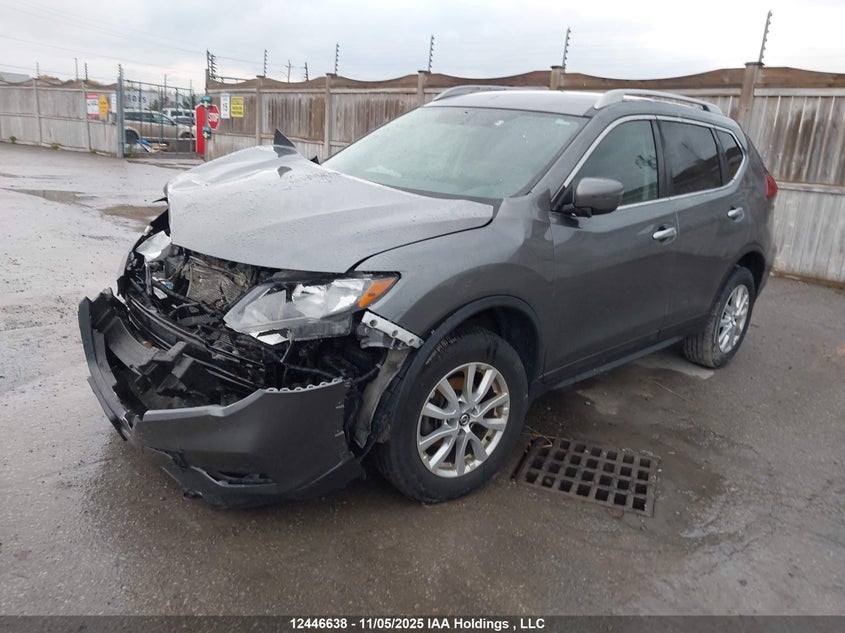 5N1AT2MV4JC749229 2018 NISSAN ROGUE photo no. 2