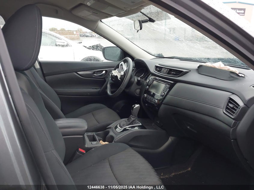 5N1AT2MV4JC749229 2018 NISSAN ROGUE photo no. 5
