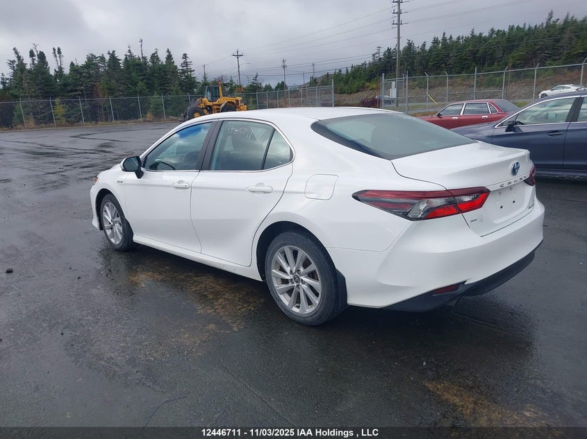 4T1C31AK1MU546696 2021 TOYOTA CAMRY photo no. 3