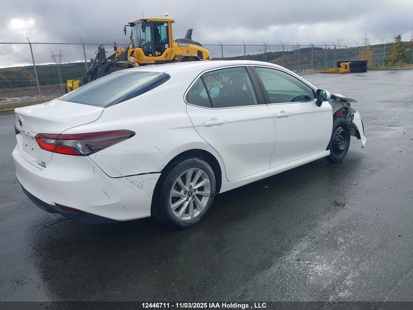 4T1C31AK1MU546696 2021 TOYOTA CAMRY photo no. 4