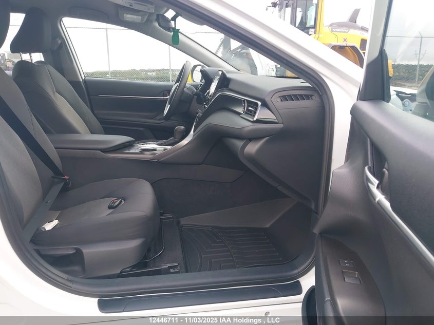 4T1C31AK1MU546696 2021 TOYOTA CAMRY photo no. 5