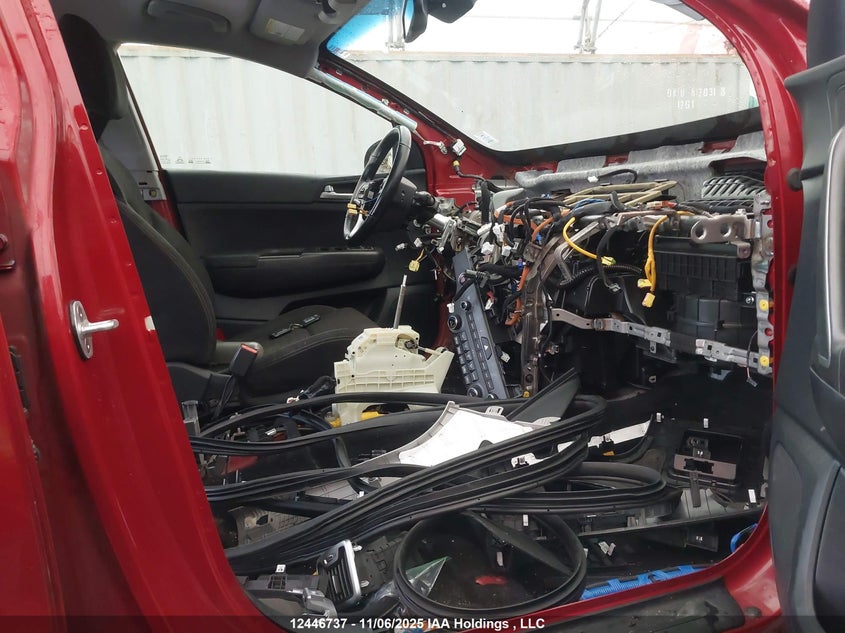 KNDPNCAC0H7126727 2017 KIA SPORTAGE photo no. 5