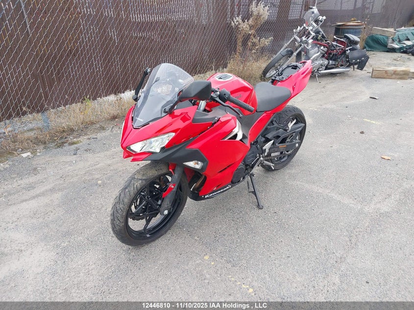 JKAEXKG16JDA01723 2018 KAWASAKI EX photo no. 2