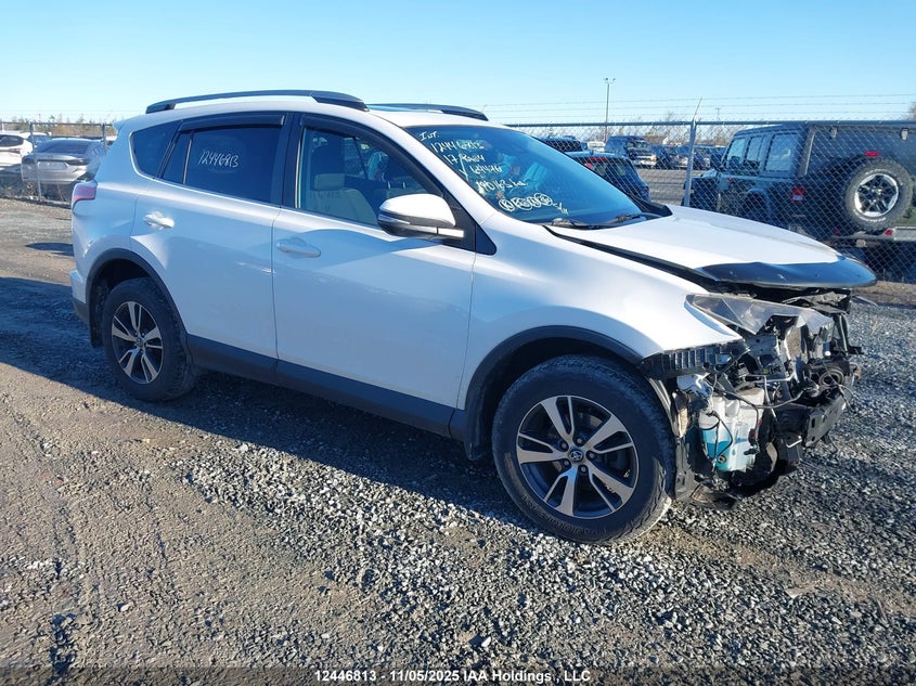 2T3RFREV3HW644761 2017 Toyota Rav4 Xle auction photo 1