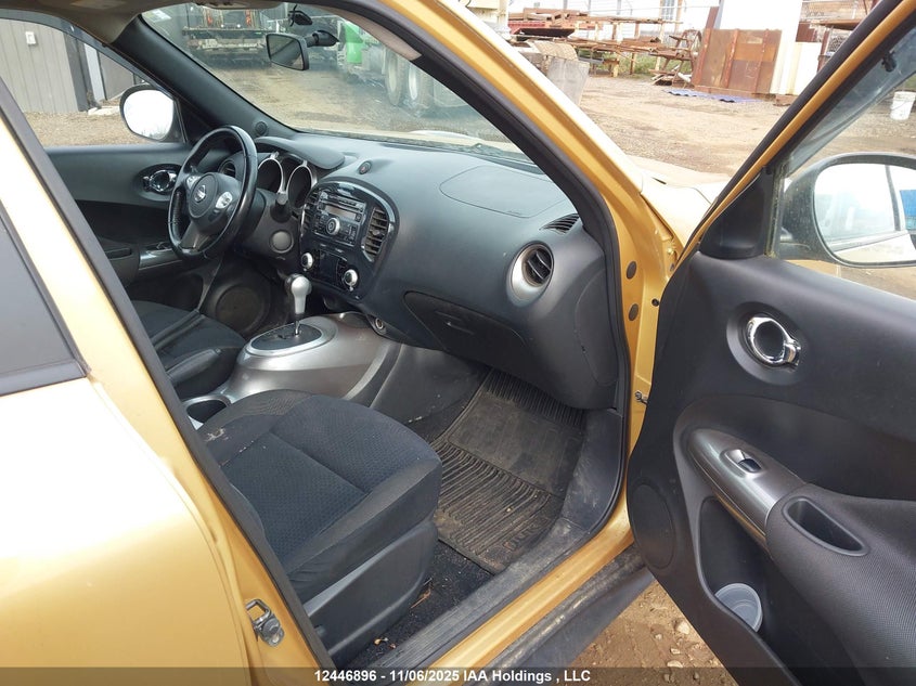 JN8AF5MV8DT212899 2013 NISSAN JUKE photo no. 5