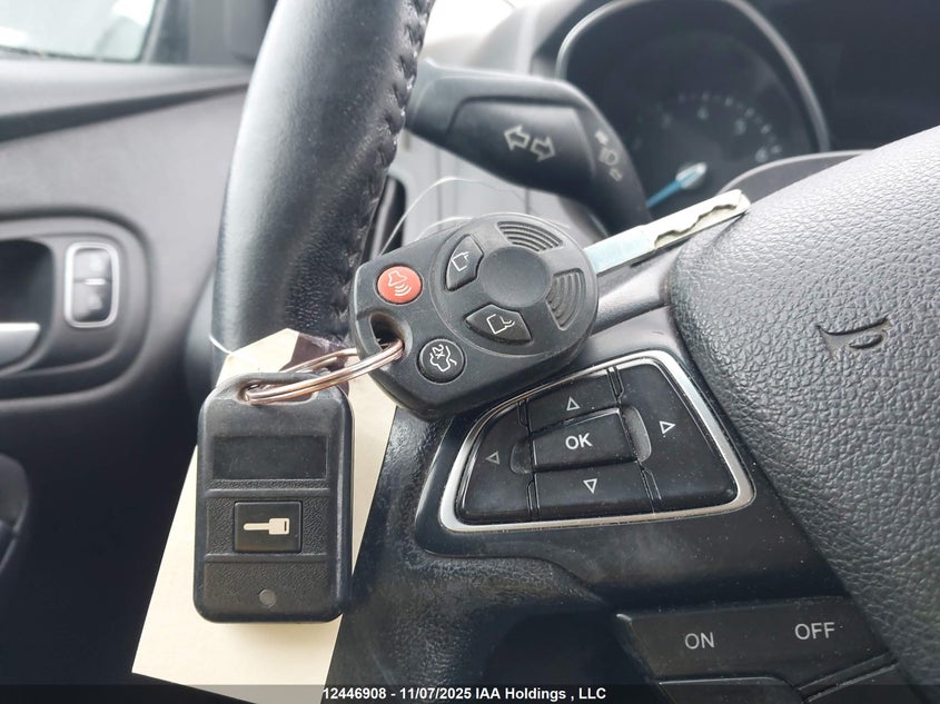 1FADP3K20FL331879 2015 FORD FOCUS photo no. 11