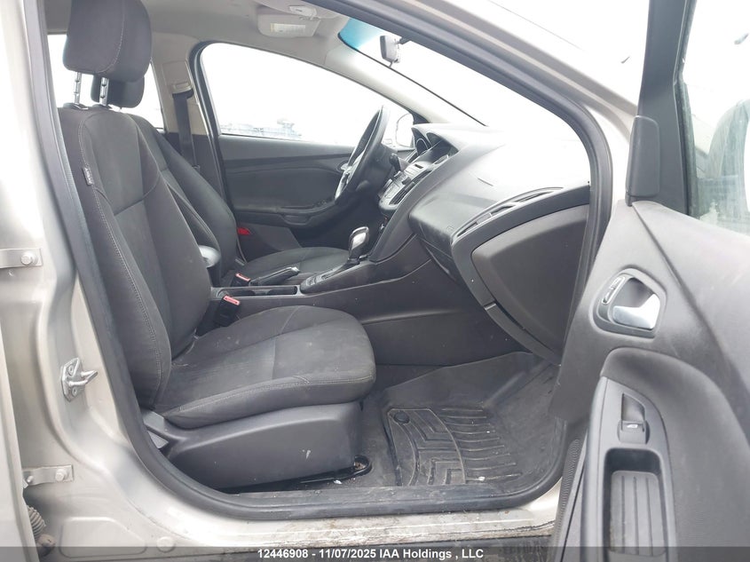 1FADP3K20FL331879 2015 FORD FOCUS photo no. 5