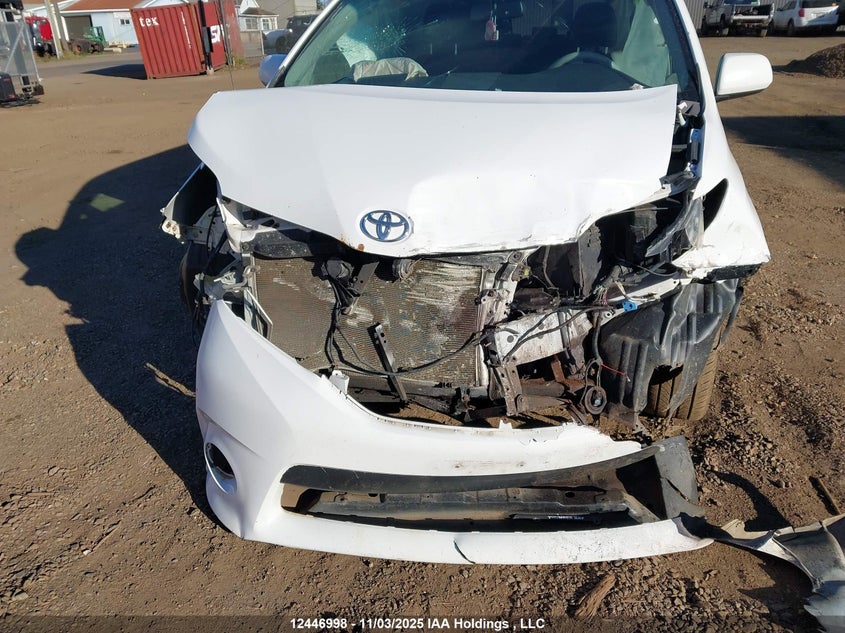 5TDXK3DCXDS331119 2013 TOYOTA SIENNA photo no. 6