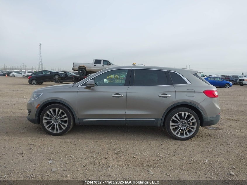 2016 Lincoln Mkx Reserve VIN: 2LMPJ8LP0GBL21208 Lot: 12447032