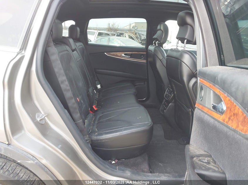 2016 Lincoln Mkx Reserve VIN: 2LMPJ8LP0GBL21208 Lot: 12447032