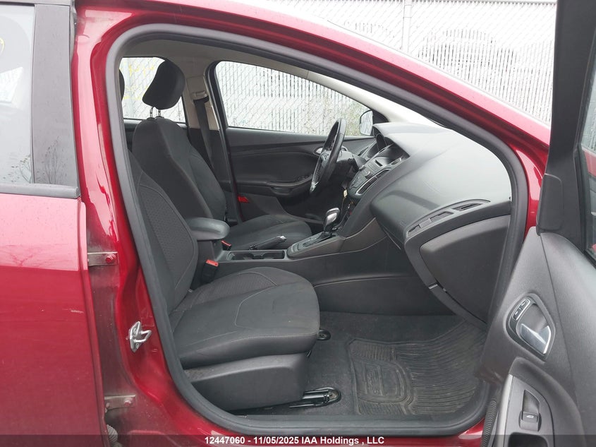 1FADP3F25GL322803 2016 FORD FOCUS photo no. 5