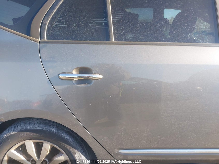 KNAHH8A66B7332187 2011 KIA RONDO photo no. 18