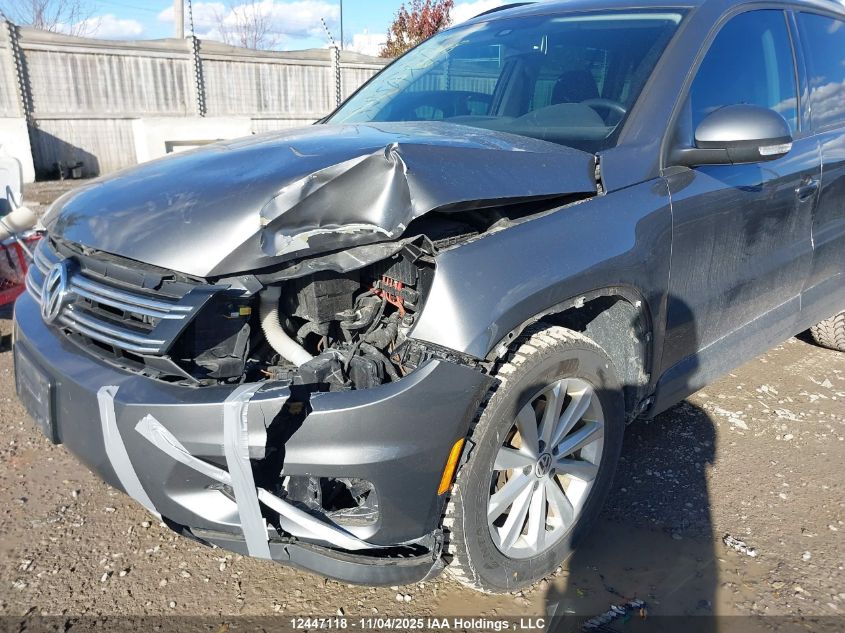 2016 Volkswagen Tiguan Comfortline/Highline/Special Edition VIN: WVGJV7AXXGW066259 Lot: 12447118