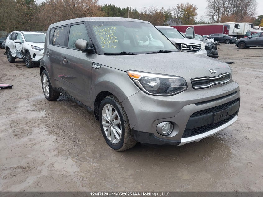 KNDJP3A58J7550759 2018 KIA SOUL photo no. 1