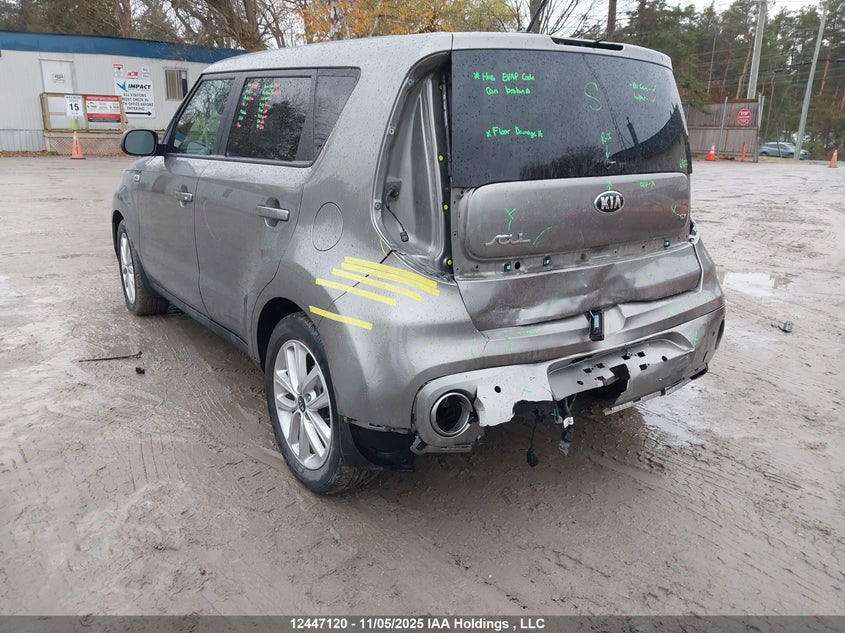 KNDJP3A58J7550759 2018 KIA SOUL photo no. 3