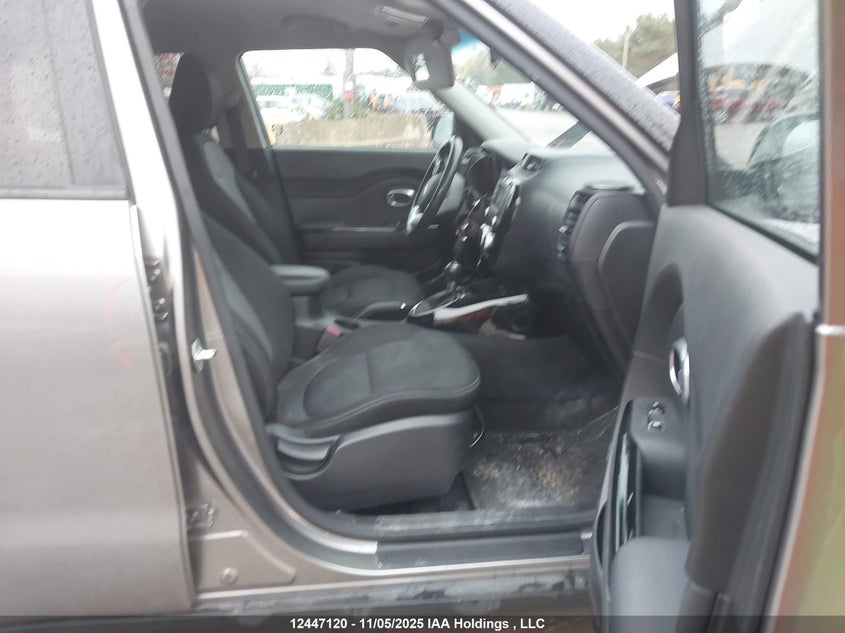 KNDJP3A58J7550759 2018 KIA SOUL photo no. 5