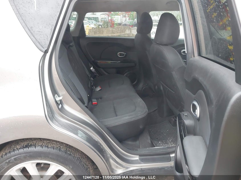 KNDJP3A58J7550759 2018 KIA SOUL photo no. 8