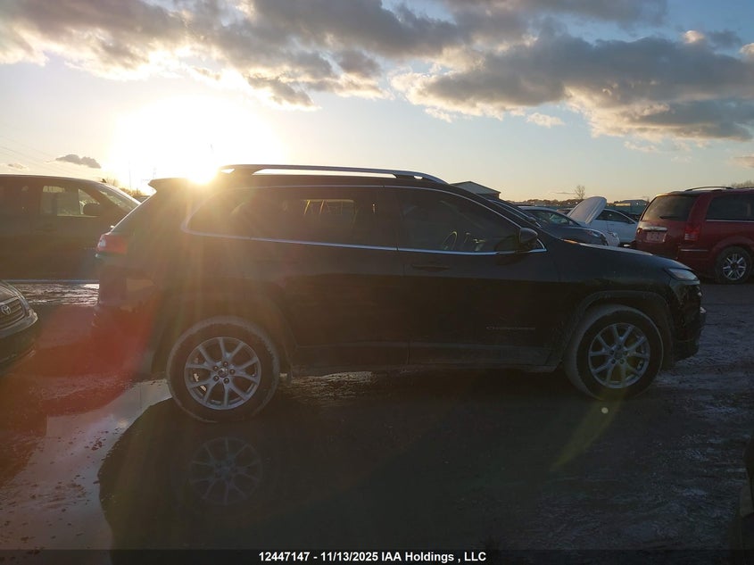 1C4PJLCB8GW356634 2016 JEEP CHEROKEE photo no. 13